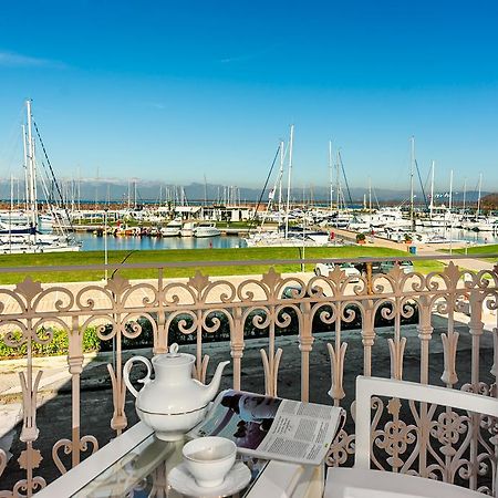 Villino Ermione Hotel มารินาดิปิซา ภายนอก รูปภาพ