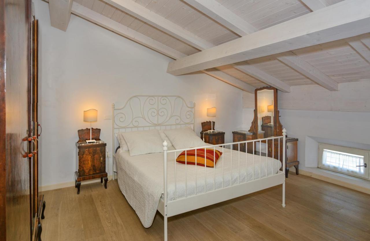 Villino Ermione Hotel มารินาดิปิซา ภายนอก รูปภาพ