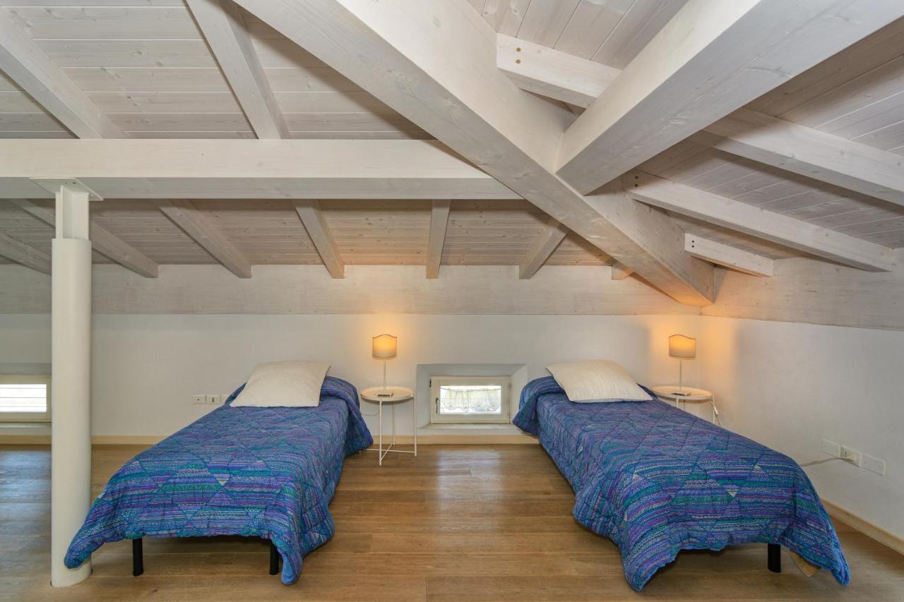 Villino Ermione Hotel มารินาดิปิซา ภายนอก รูปภาพ