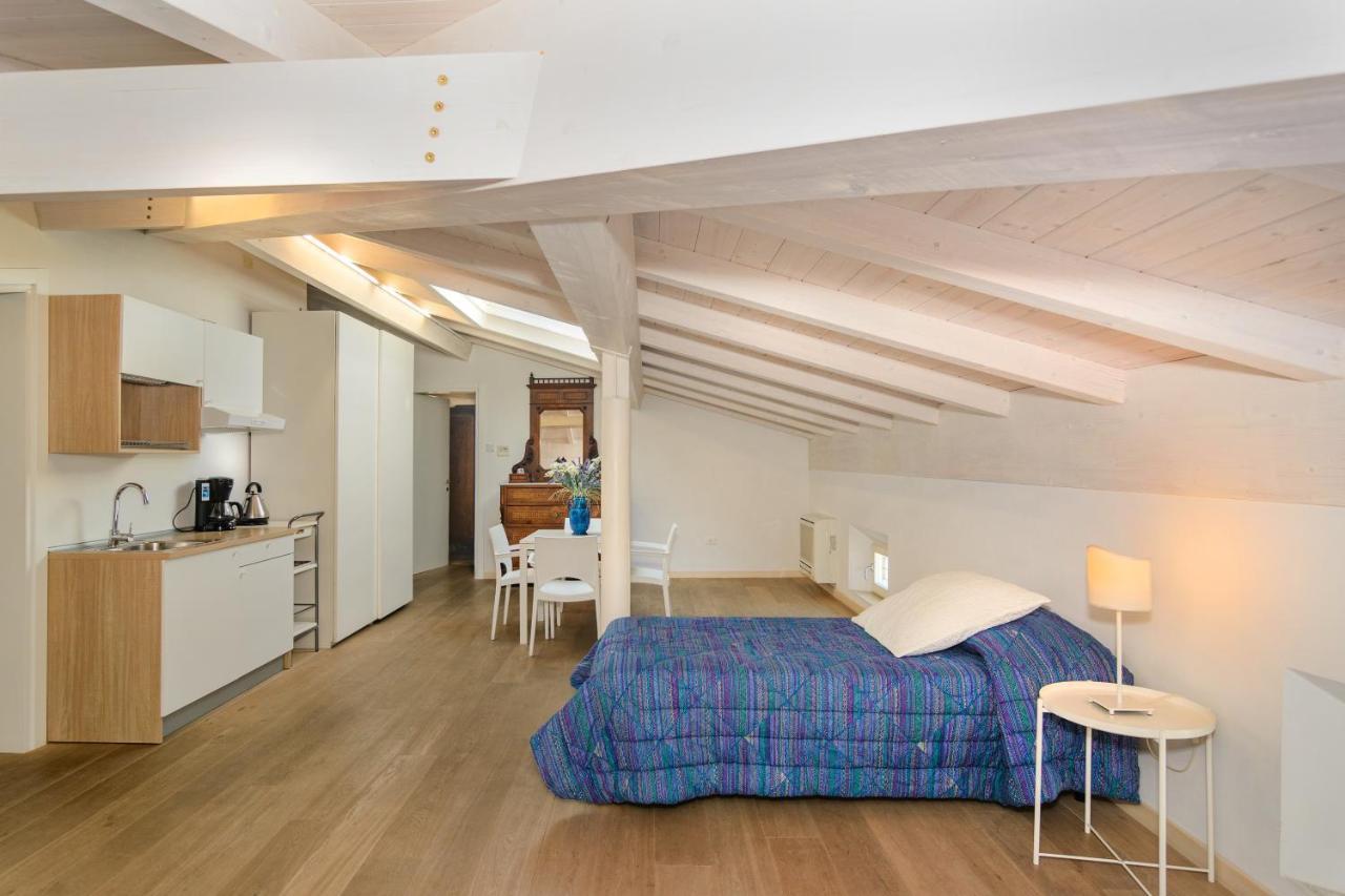 Villino Ermione Hotel มารินาดิปิซา ภายนอก รูปภาพ