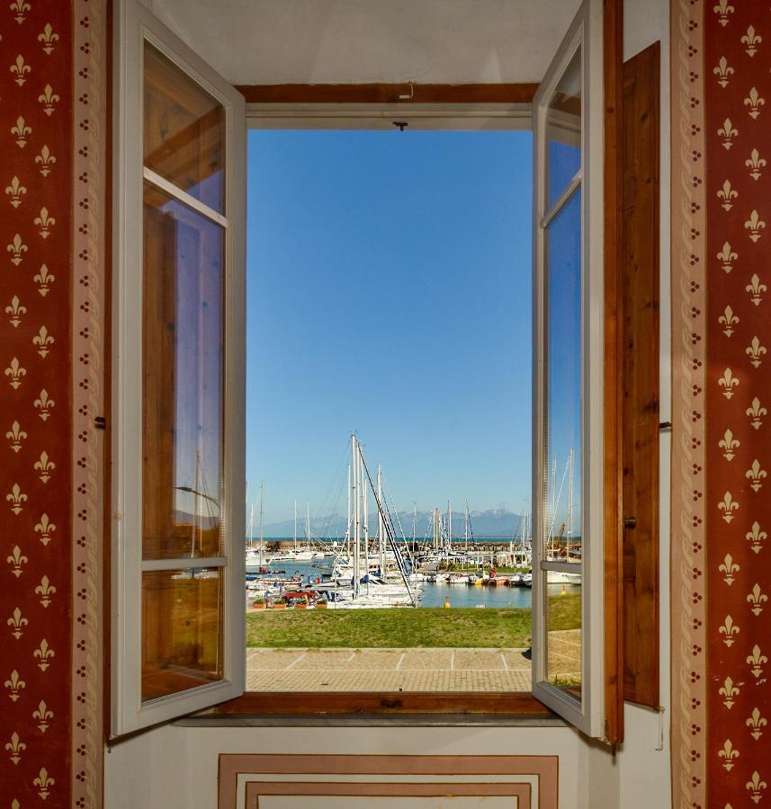 Villino Ermione Hotel มารินาดิปิซา ภายนอก รูปภาพ