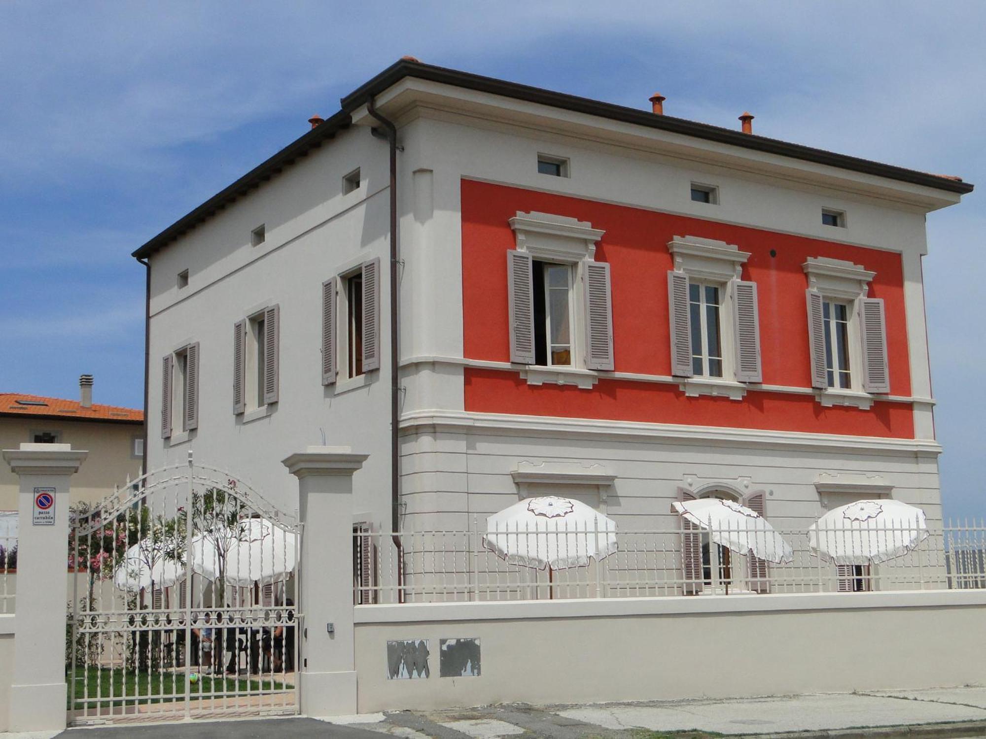 Villino Ermione Hotel มารินาดิปิซา ภายนอก รูปภาพ