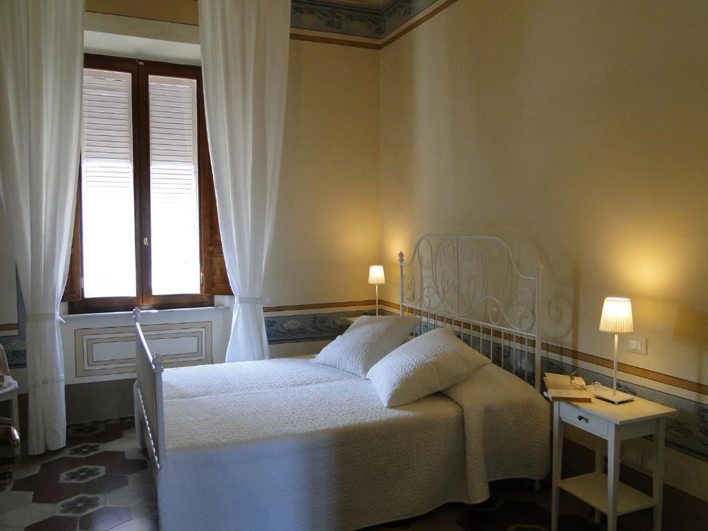 Villino Ermione Hotel มารินาดิปิซา ภายนอก รูปภาพ