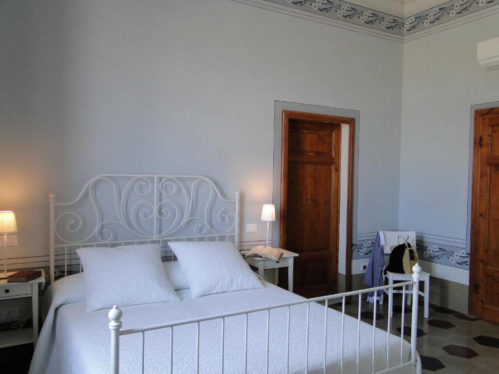 Villino Ermione Hotel มารินาดิปิซา ภายนอก รูปภาพ