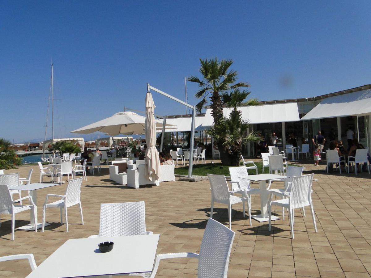 Villino Ermione Hotel มารินาดิปิซา ภายนอก รูปภาพ